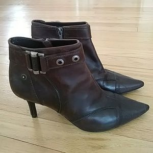 Christian dior dark brown zip ankle leather boots